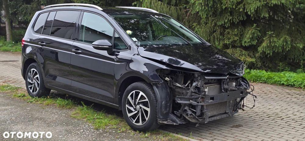 Volkswagen Touran - 6