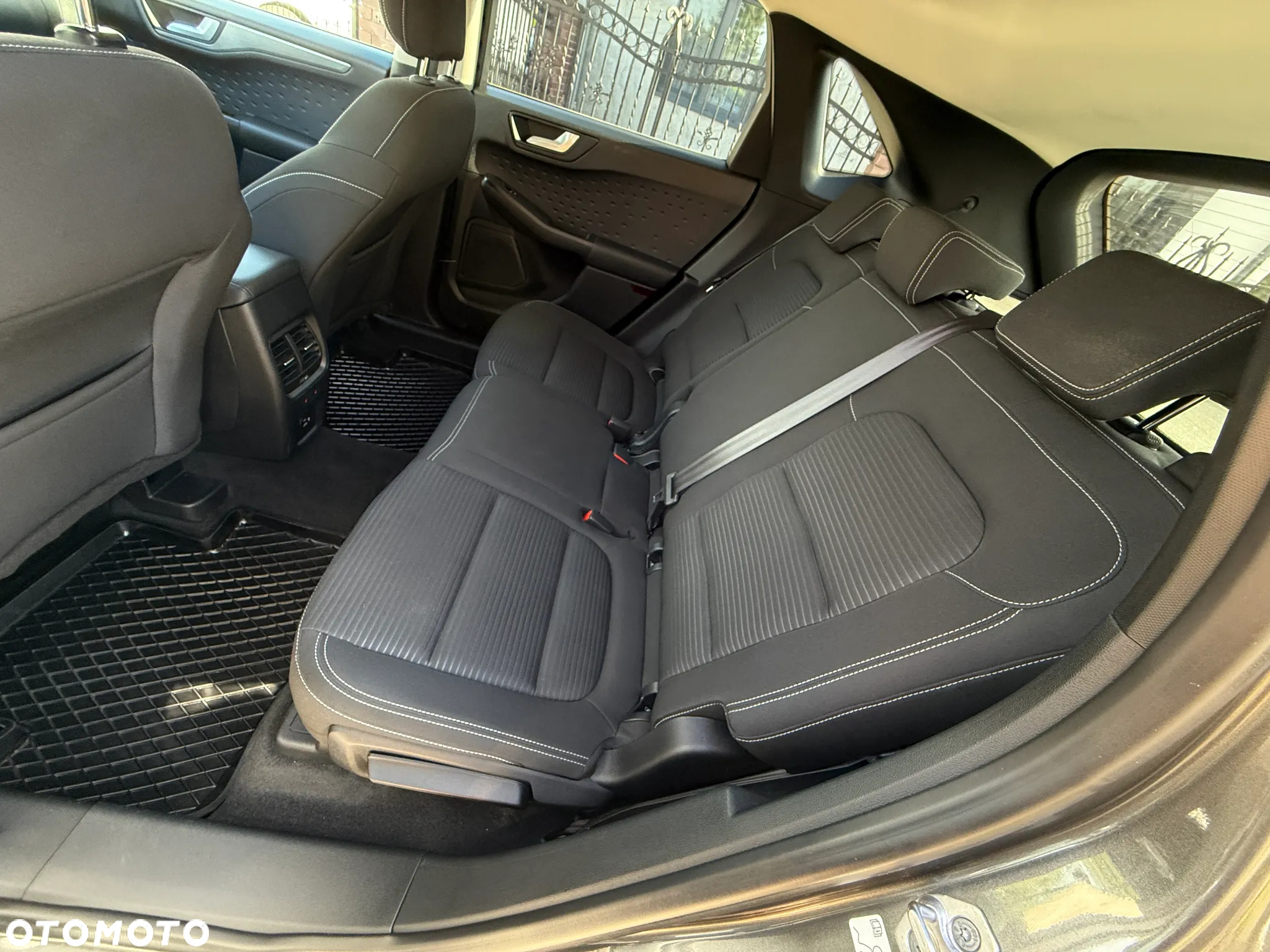 Ford Kuga 1.5 EcoBlue FWD Titanium - 31