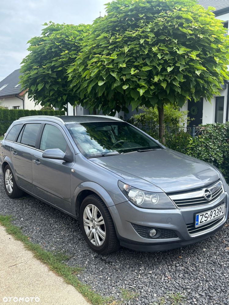 Opel Astra 1.9 CDTI Sport - 1