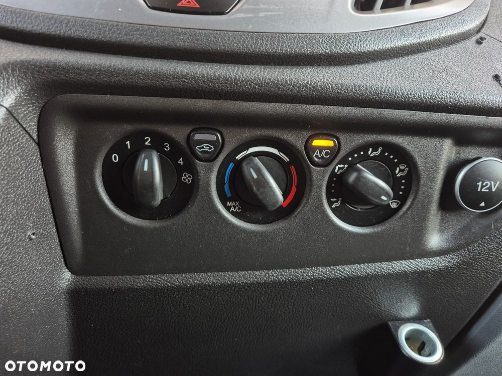 Ford TRANSIT - 12