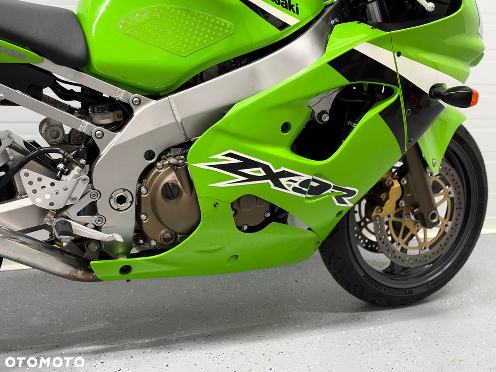 Kawasaki ZXR - 10