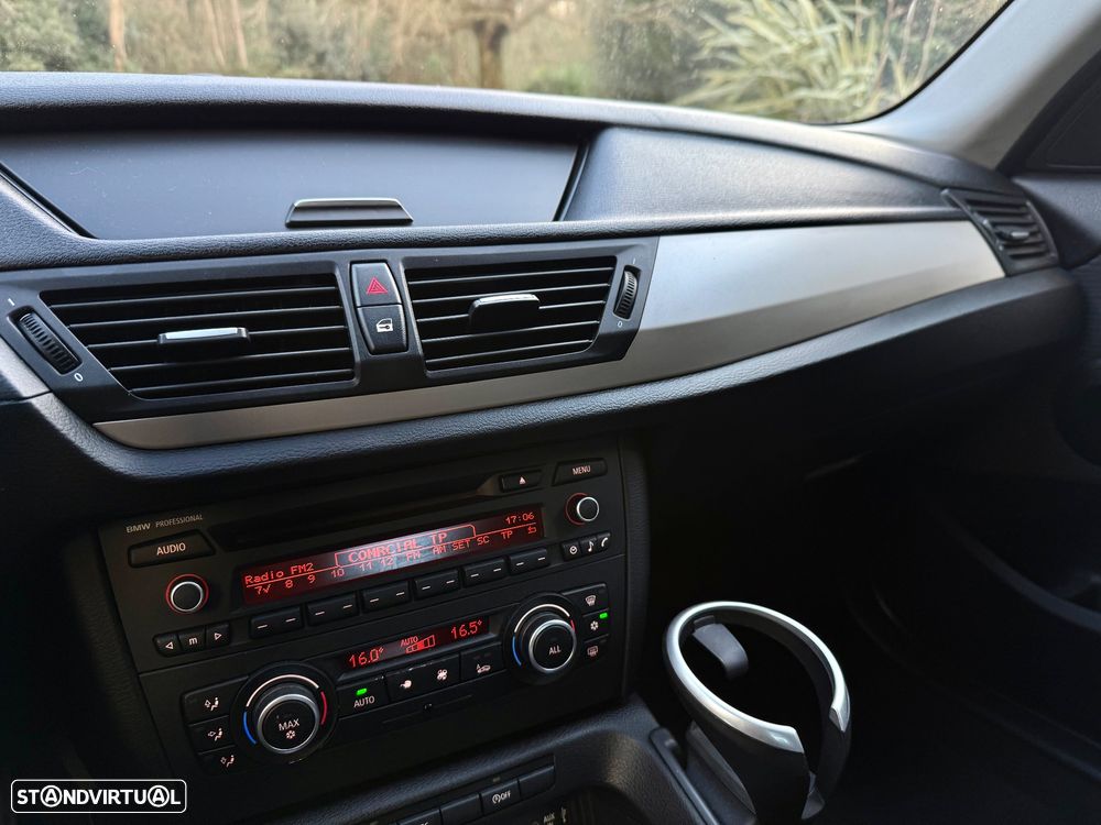 BMW X1 18 d sDrive - 6