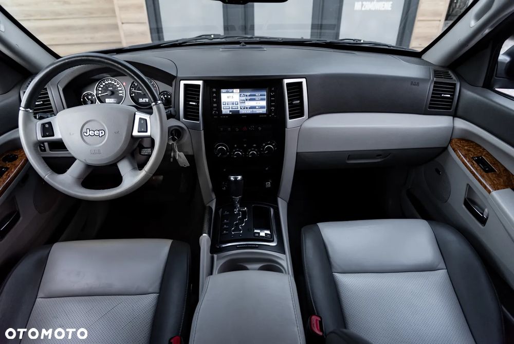 Jeep Grand Cherokee 4.7 4x4 Limited - 28
