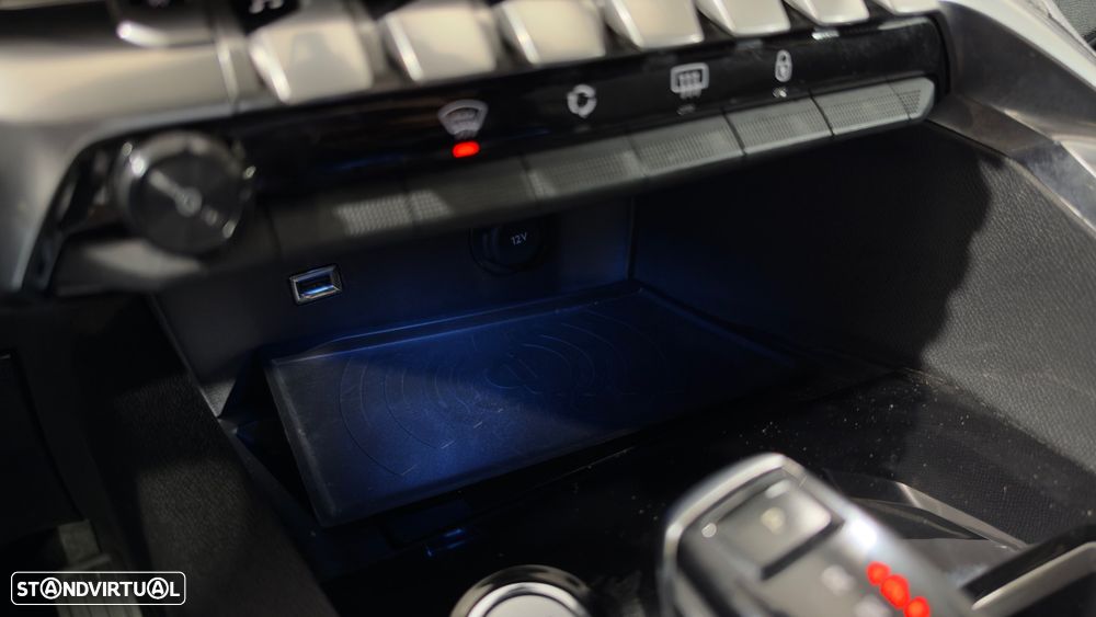 Peugeot 3008 PureTech 130 Stop & Start GPF EAT8 Allure - 34