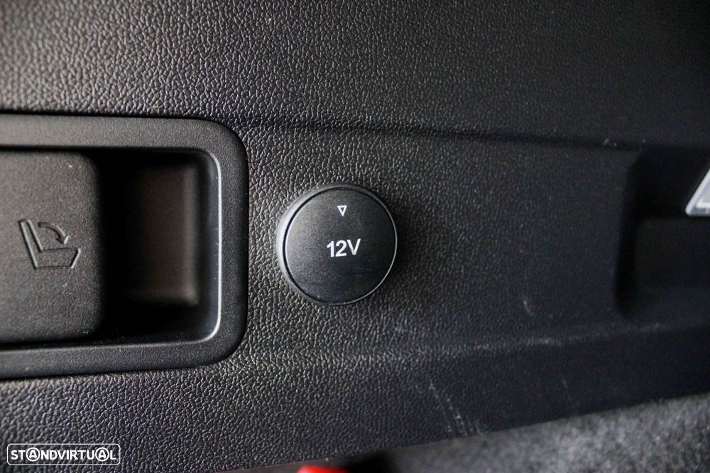 Ford Focus SW 1.0 EcoBoost MHEV ST-Line X Aut. - 44