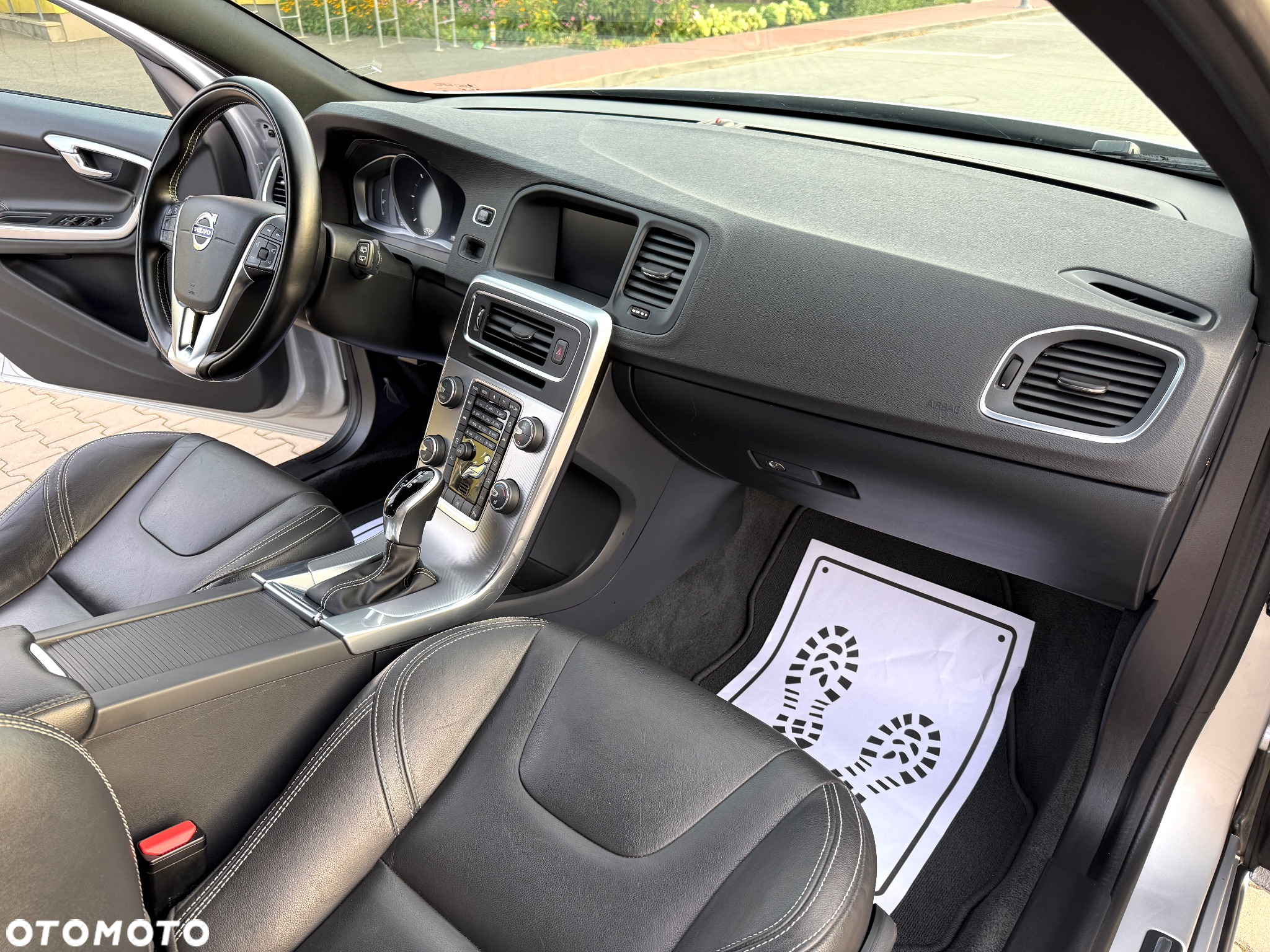 Volvo V60 D3 Geartronic Kinetic - 16