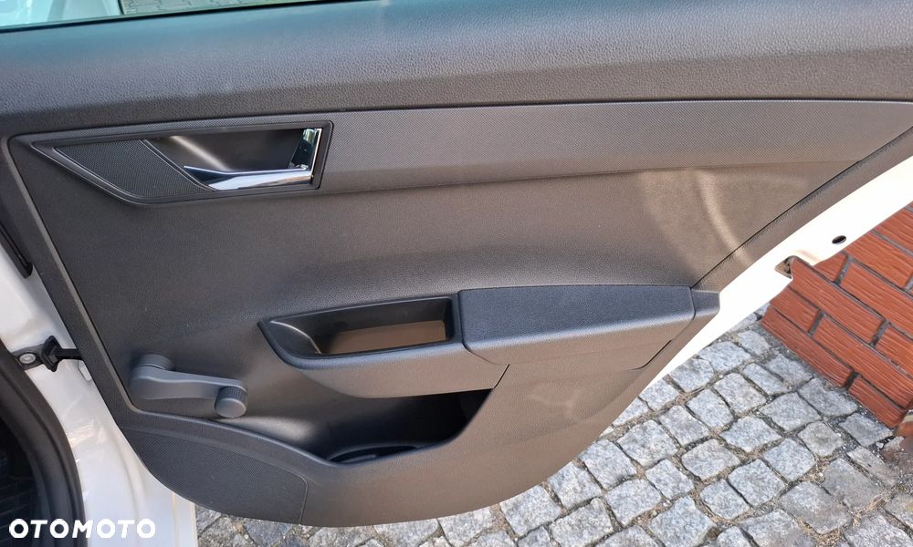 Skoda Fabia 1.0 TSI Ambition - 32
