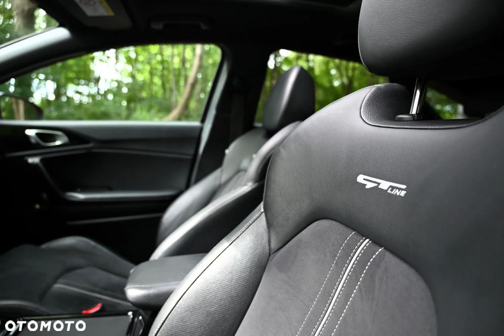 Kia ProCeed - 34