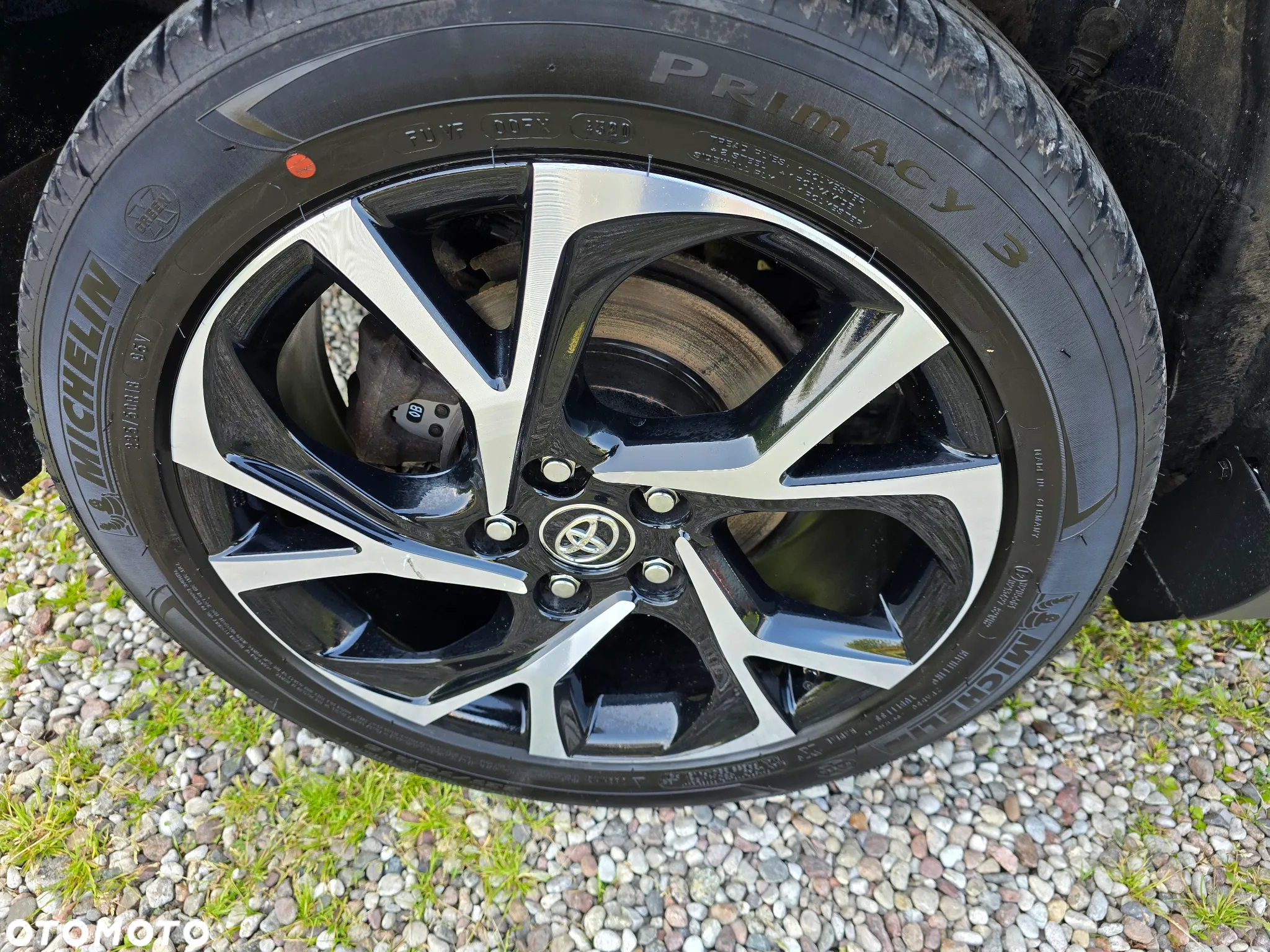 Toyota C-HR 1.8 Hybrid Team Deutschland - 16