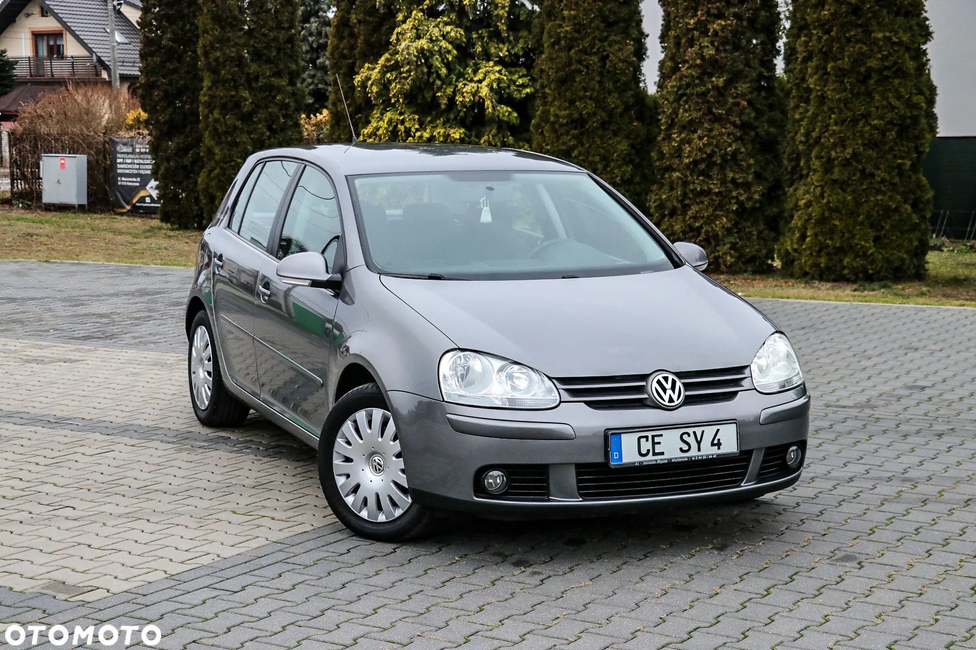 Volkswagen Golf 1.6 Tour Edition - 1