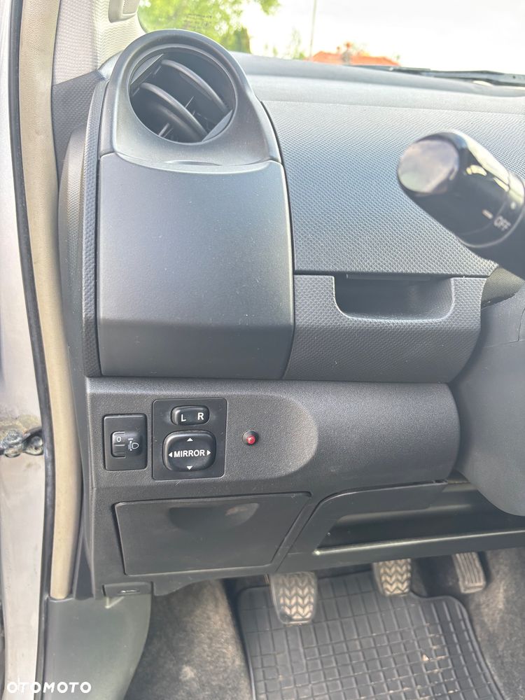 Toyota Yaris 1.4 D-4D Luna - 13