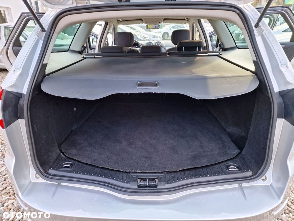 Ford Mondeo - 18