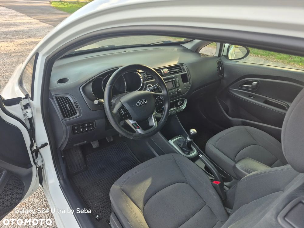 Kia Rio 1.2 Business Line - 11