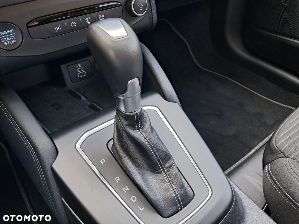 Ford Focus 1.0 EcoBoost mHEV Titanium X - 24