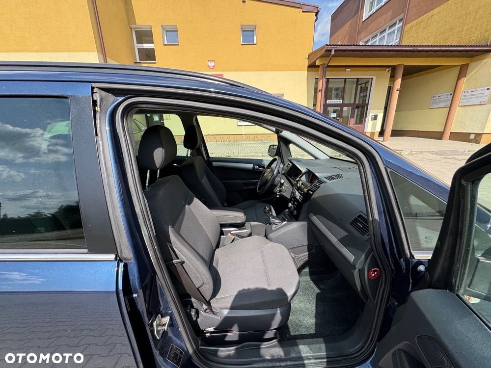 Opel Zafira 1.6 Cosmo - 9