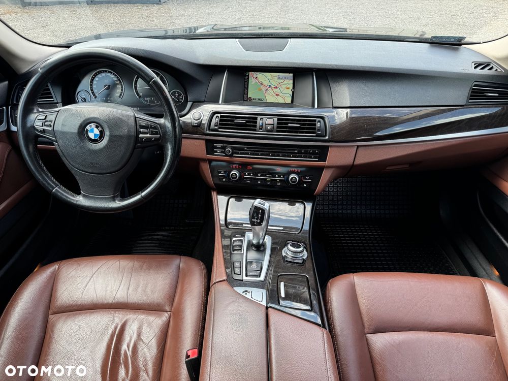 BMW Seria 5 530d xDrive Sport-Aut Modern Line - 11