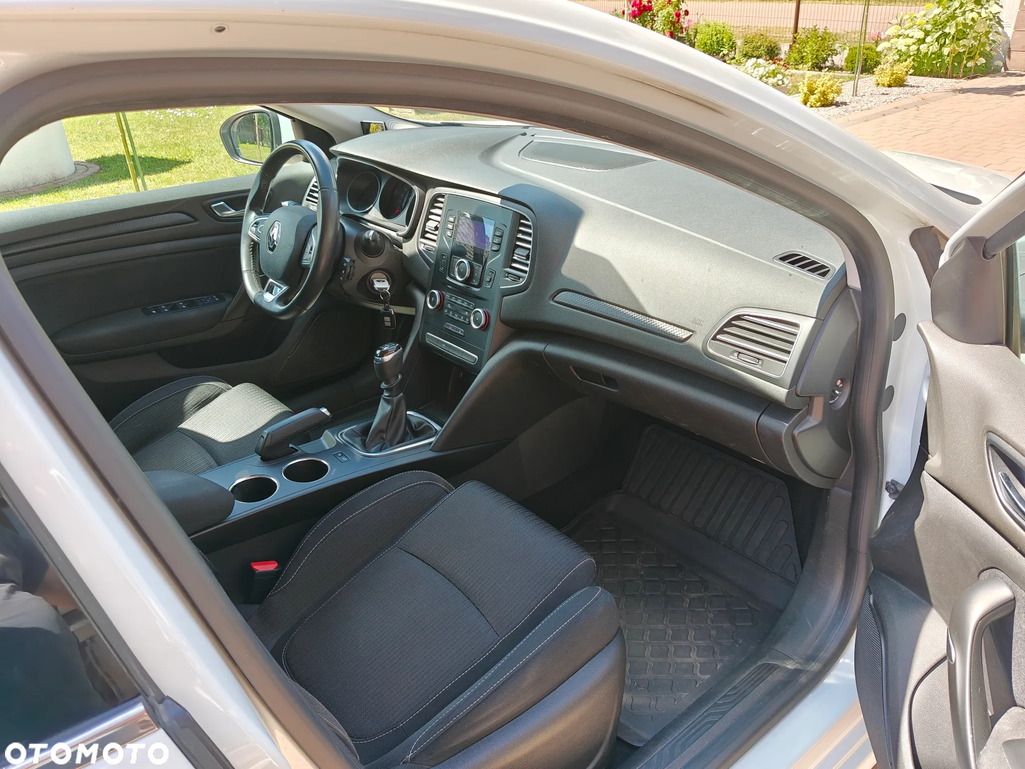 Renault Megane 1.6 SCe Life - 13
