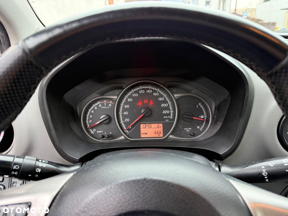 Toyota Yaris 1.0 Active - 11