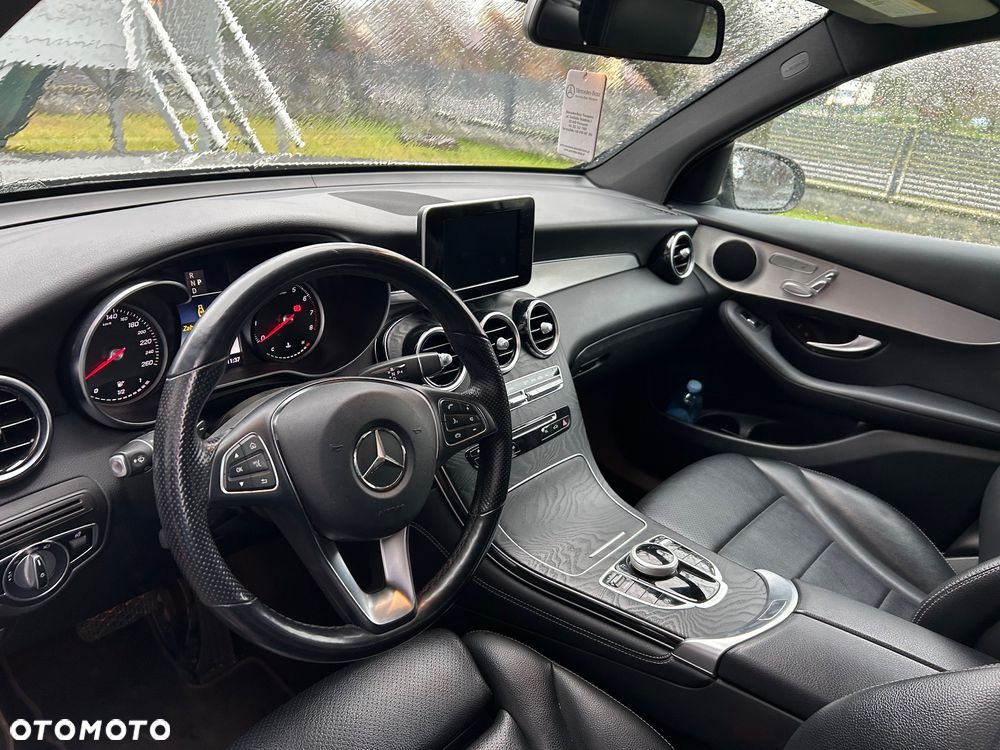 Mercedes-Benz GLC 300 4Matic 9G-TRONIC - 8