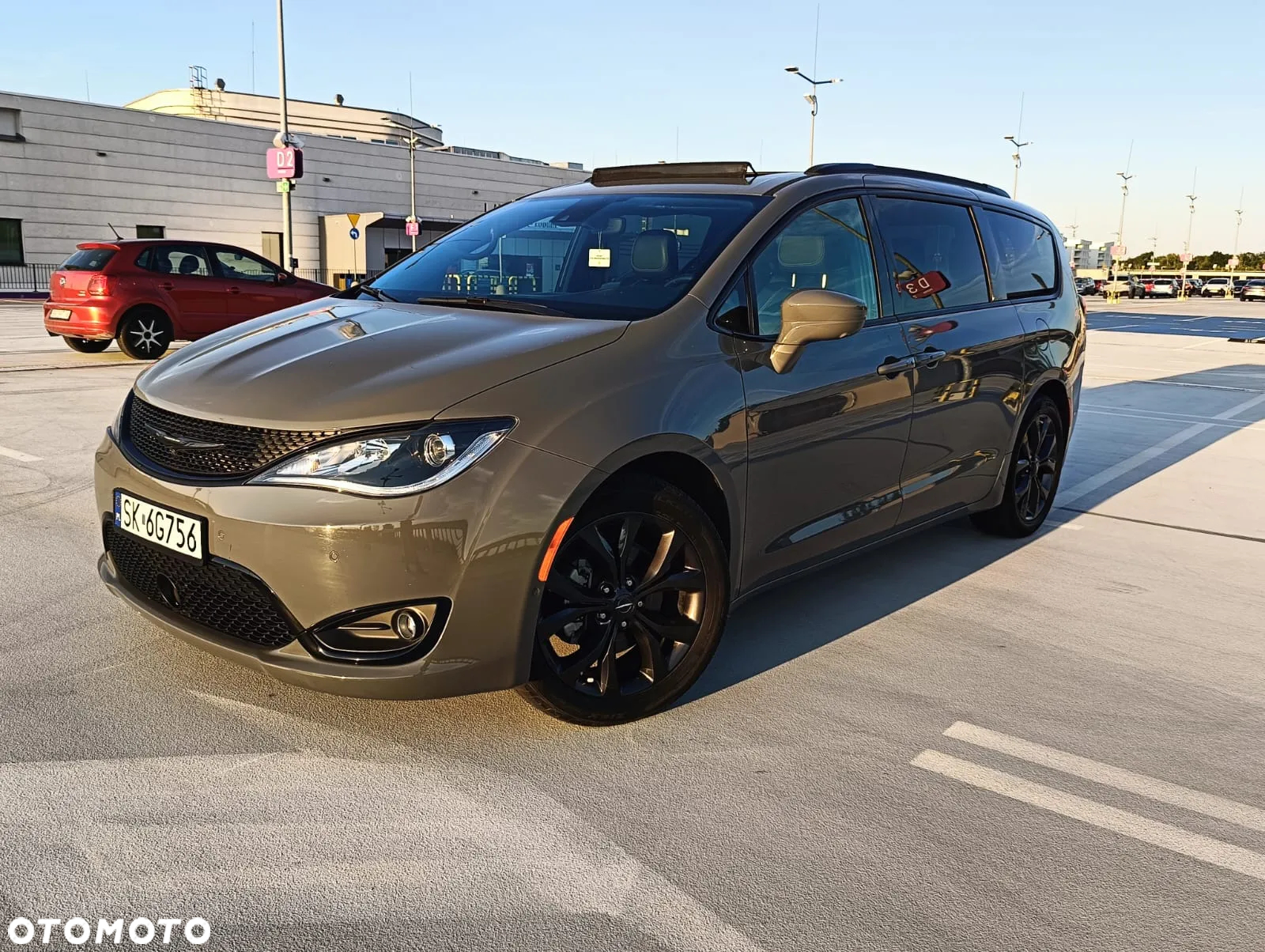 Chrysler Pacifica - 37
