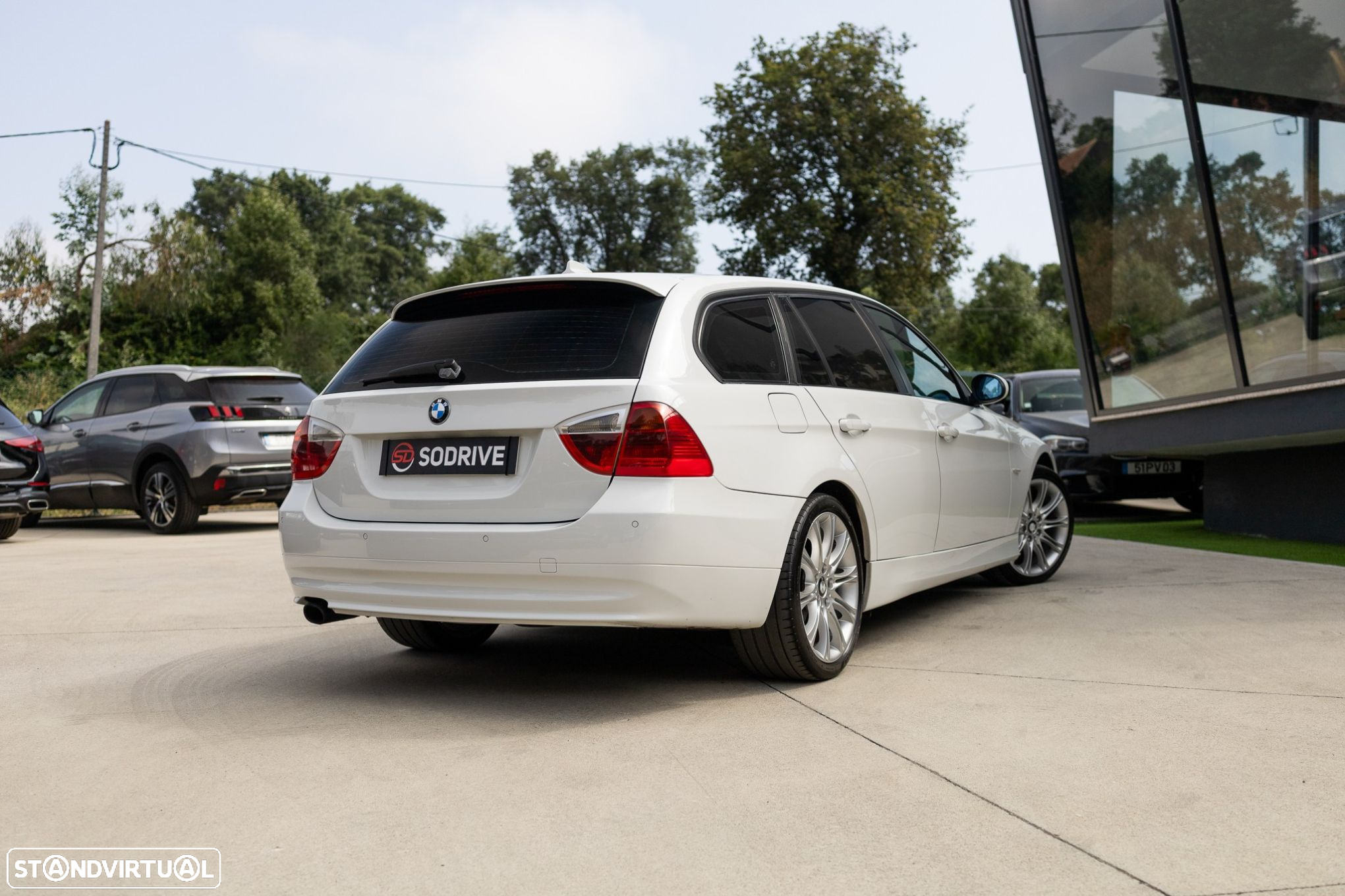 BMW 318 d Touring Navigation Sport - 5
