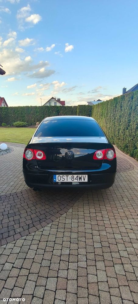 Volkswagen Passat - 4