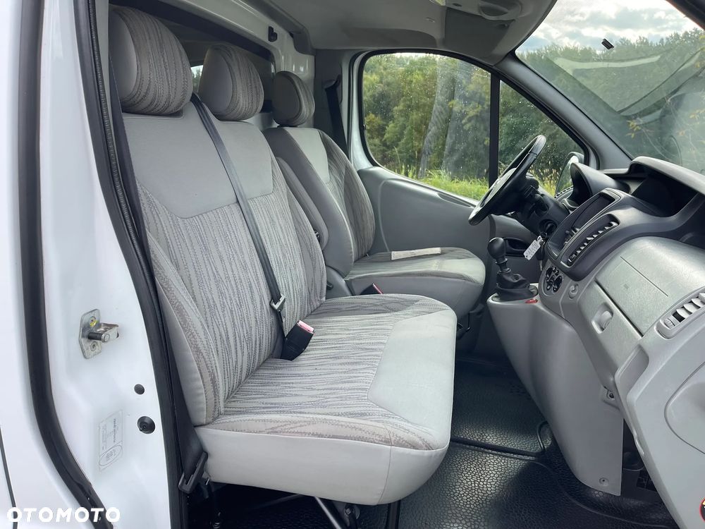 Opel Vivaro - 22