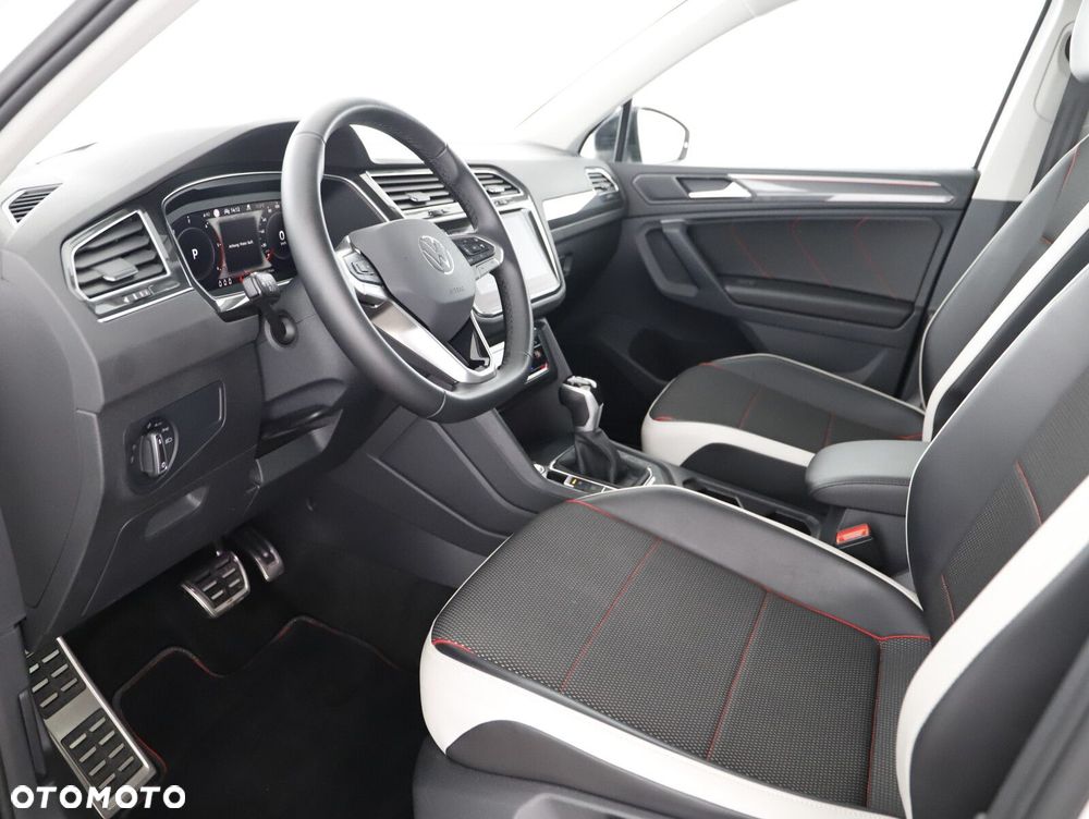 Volkswagen Tiguan - 12