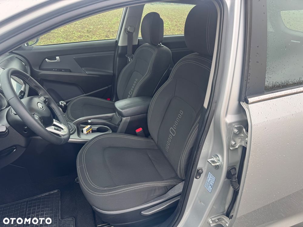 Kia Sportage 2.0 CRDI L AWD - 9