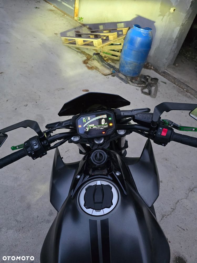 Kawasaki Z 650 - 7