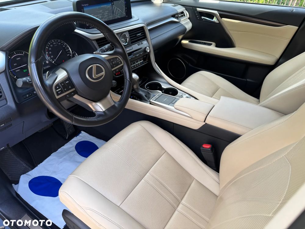 Lexus RX 450h Omotenashi - 8