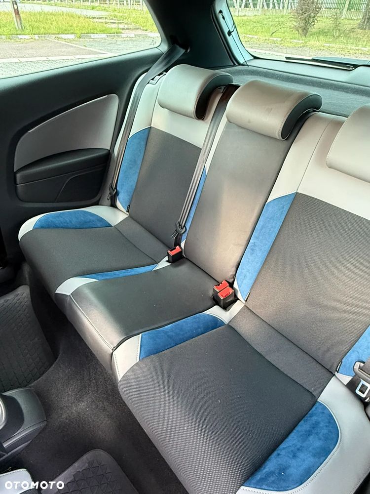Volkswagen Polo - 10