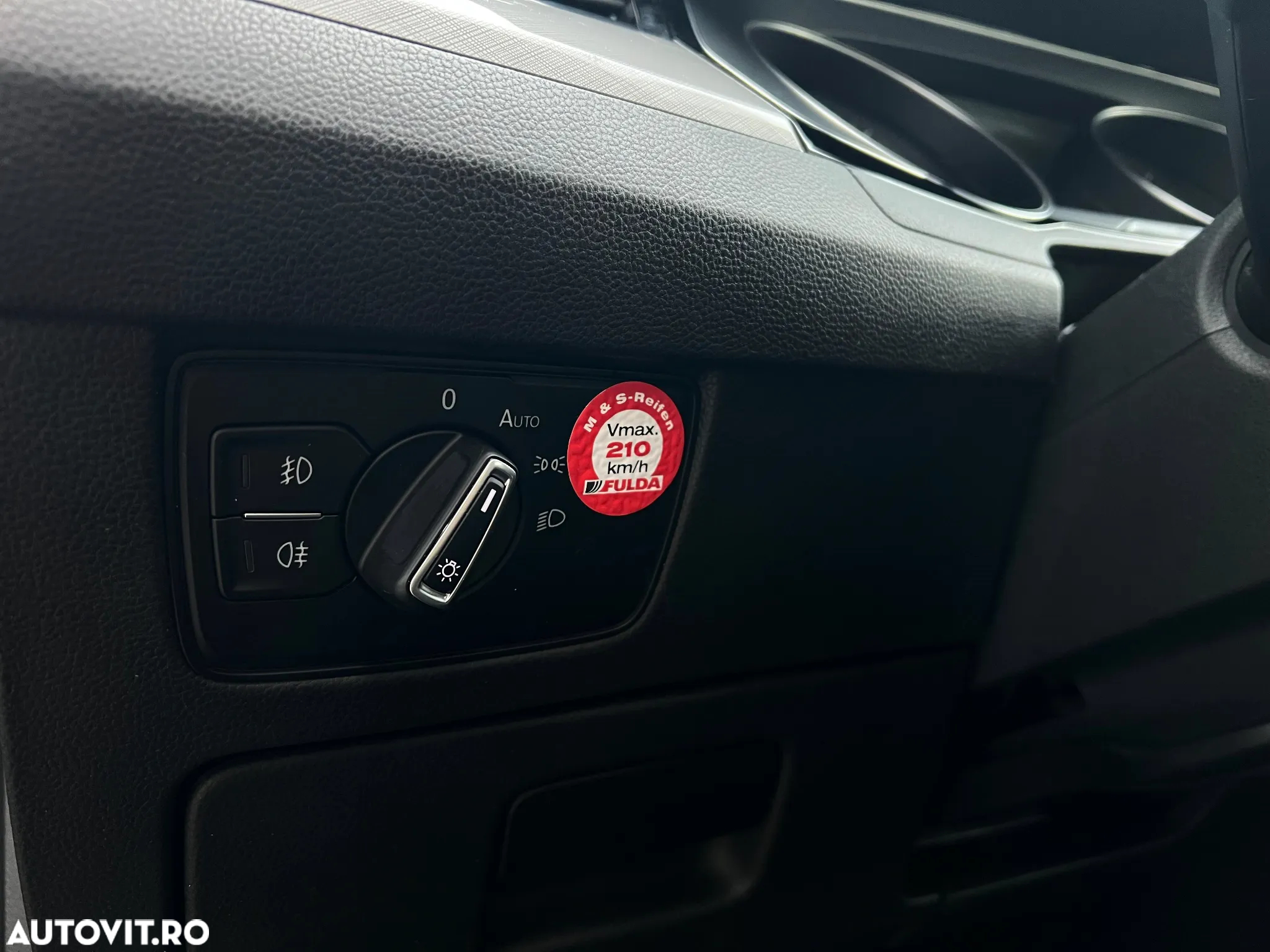 Volkswagen Passat Variant 2.0 TDI DSG Elegance - 33