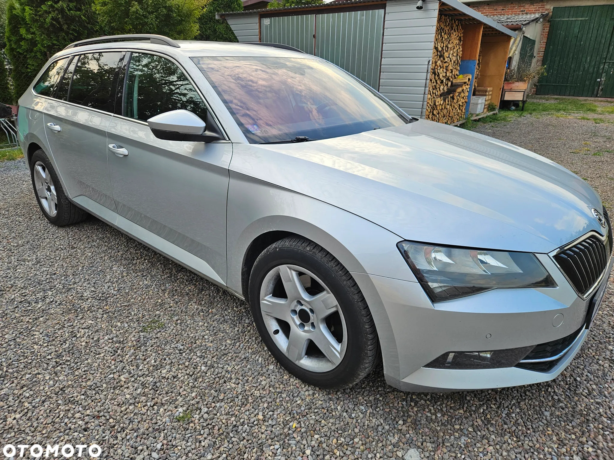 Skoda Superb 2.0 TDI 4x4 Ambition - 4