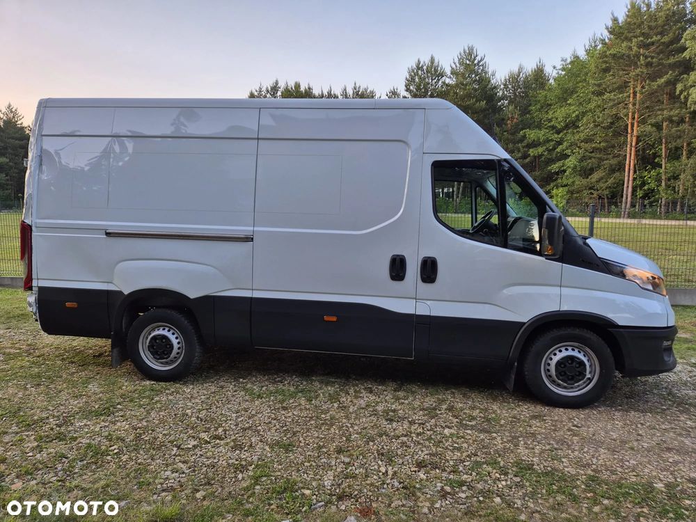 Iveco 35S16 - 12