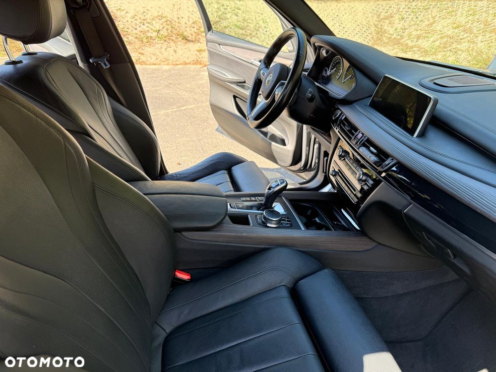 BMW X5 M M50d - 10
