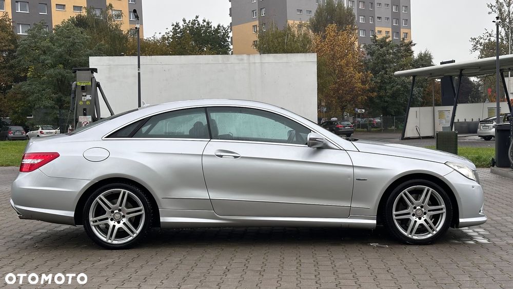 Mercedes-Benz Klasa E 350 CDI DPF Coupe BlueEFFICIENCY 7G-TRONIC Avantgarde - 6