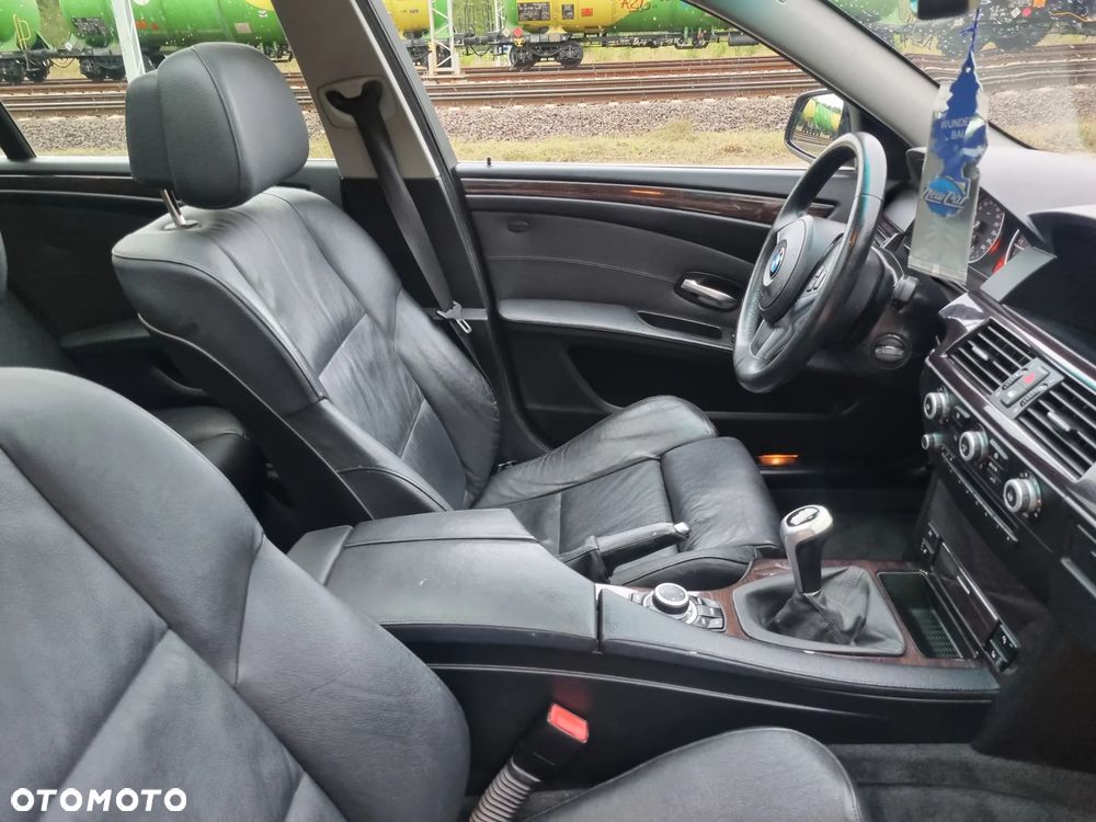 BMW Seria 5 520d Special Edition - 19