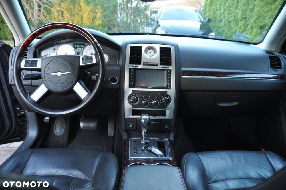 Chrysler 300C 5.7 Automatik - 16