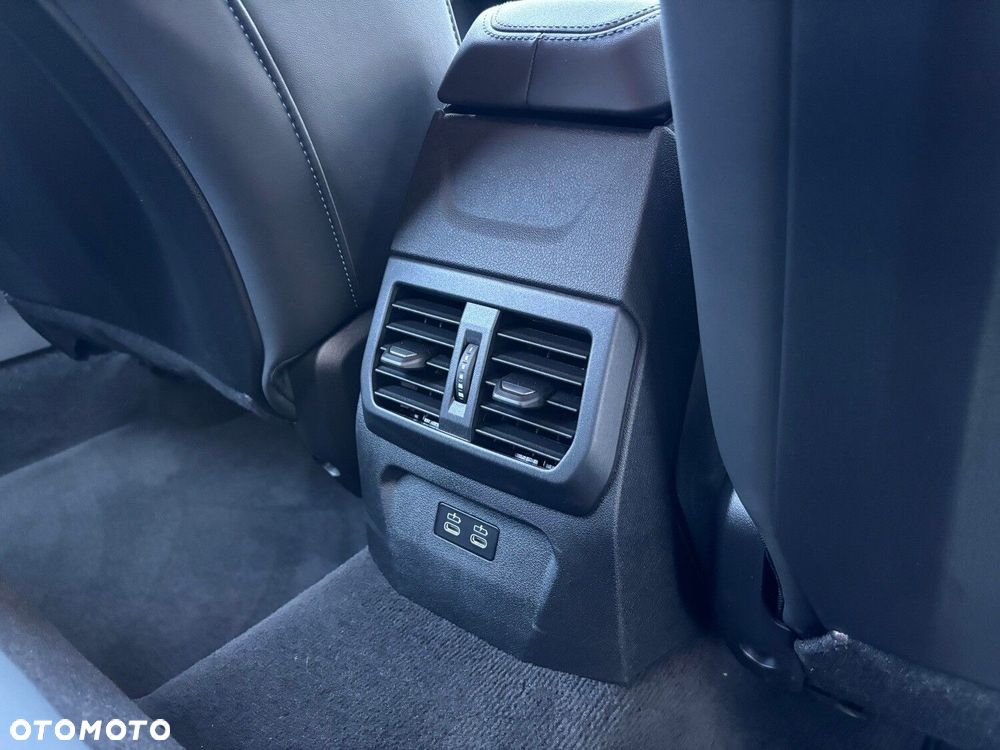 BMW Seria 1 - 33
