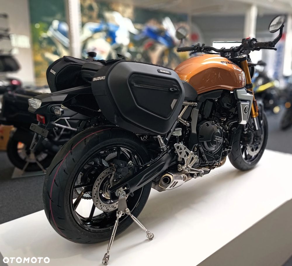 Suzuki T - 3