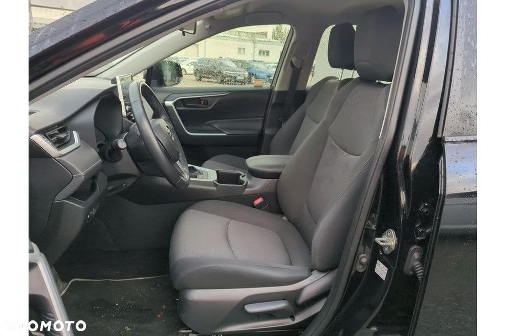 Toyota RAV4 - 5