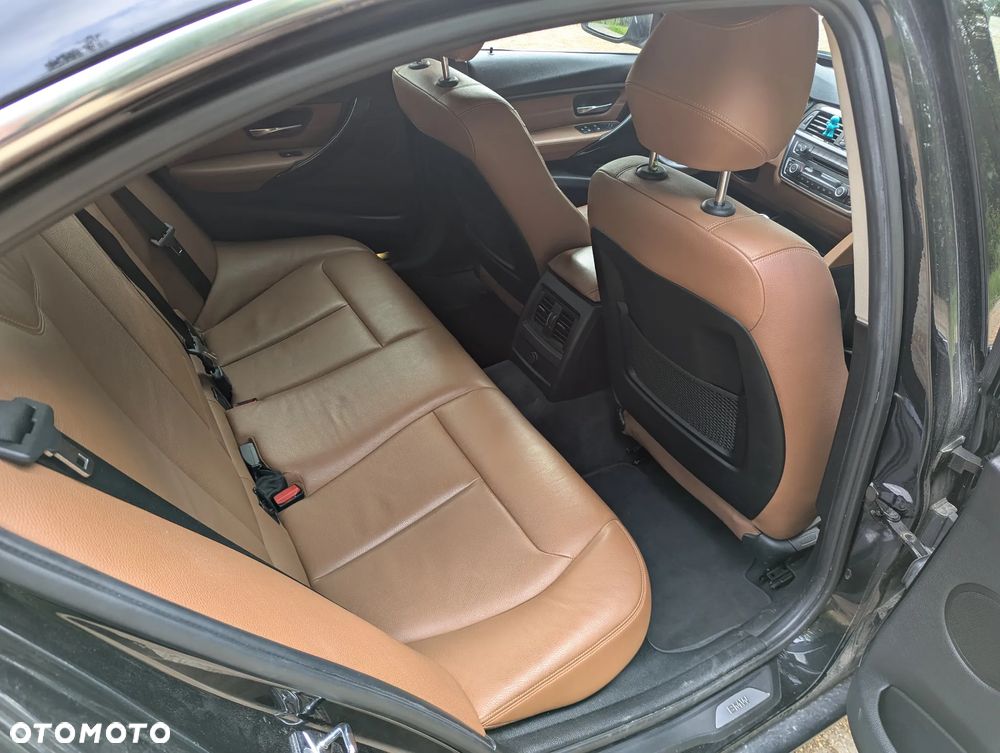 BMW Seria 3 320d - 13