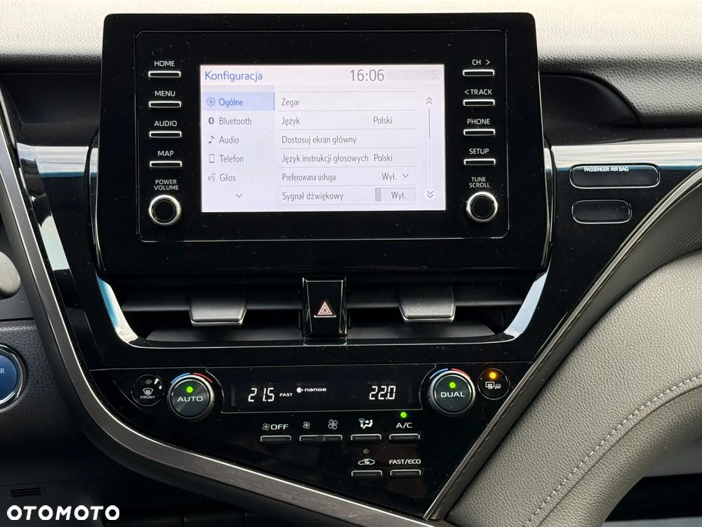 Toyota Camry 2.5 Hybrid Comfort CVT - 11