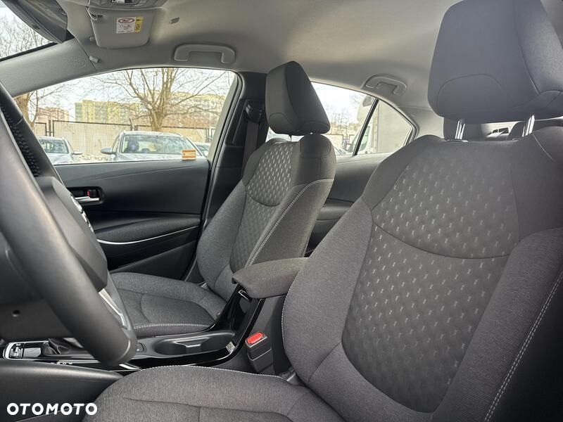 Toyota Corolla 1.8 Hybrid Comfort - 13