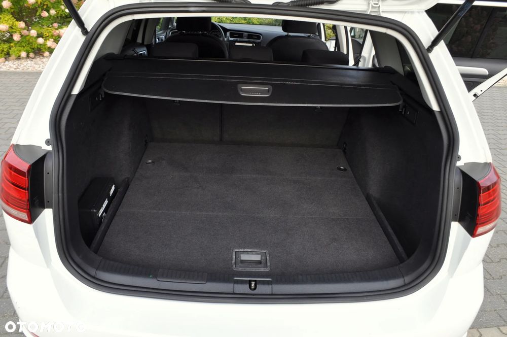 Volkswagen Golf Variant - 37