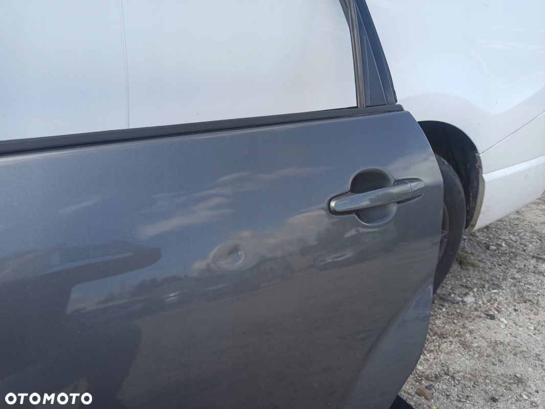 Drzwi lewy tył kompletne TOYOTA COROLLA VERSO II 1C3 04-09 - 4