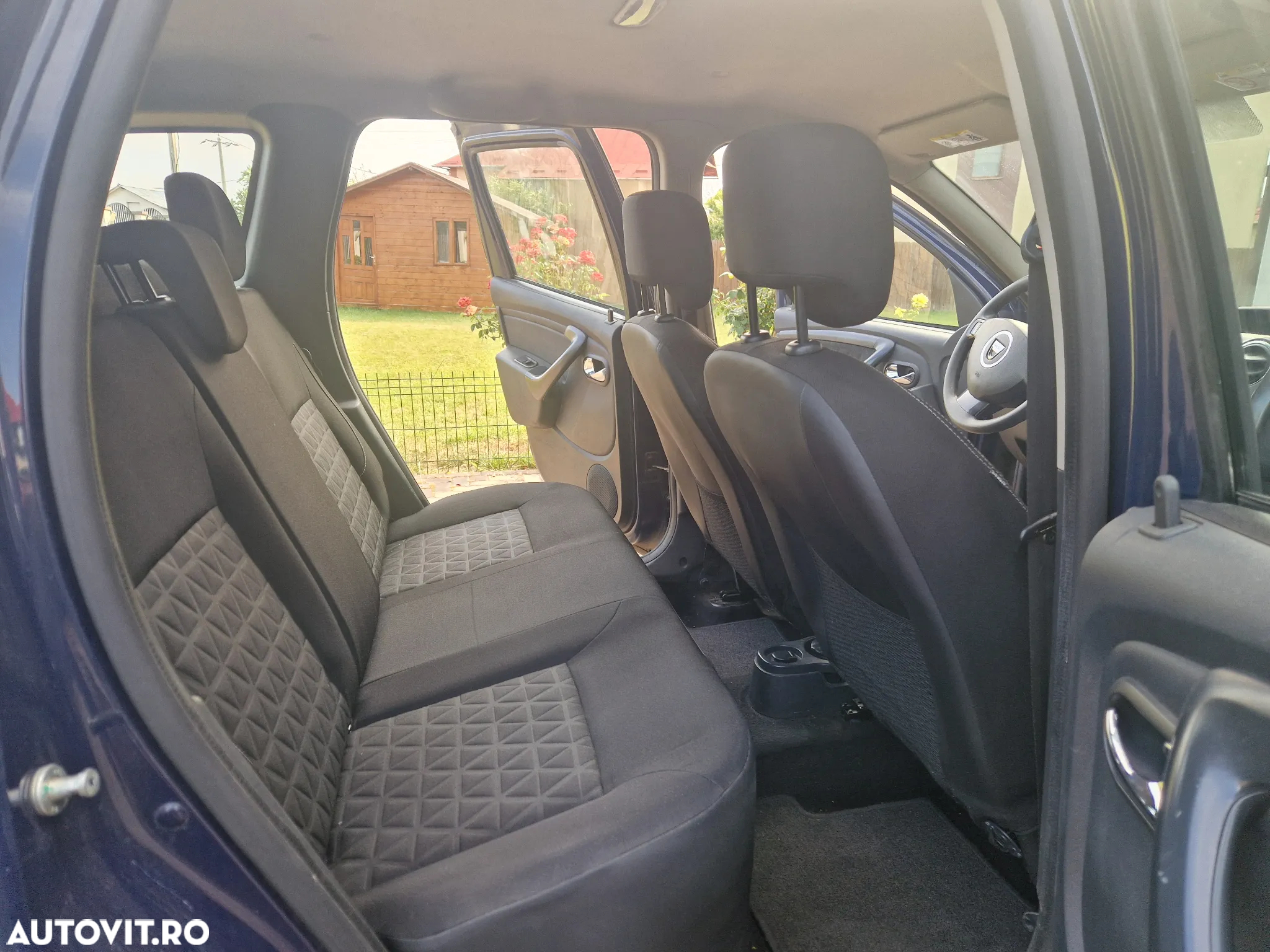Dacia Duster 1.5 dCi 4x4 Laureate - 9