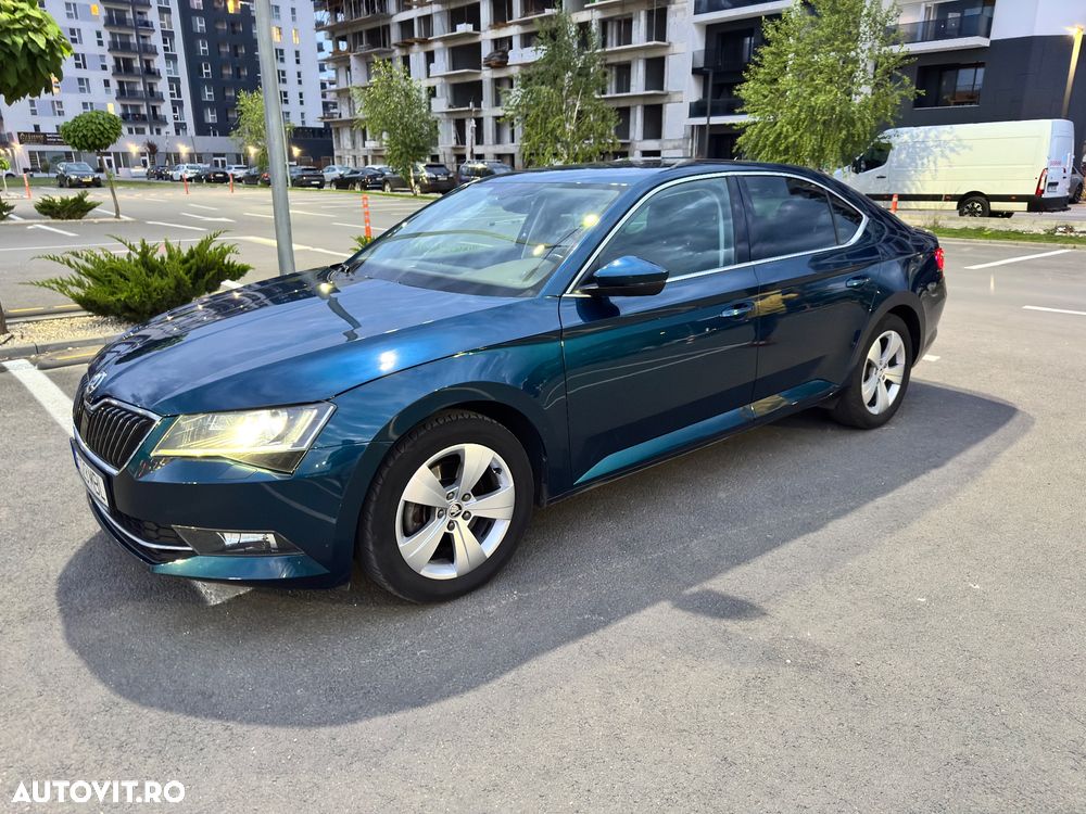 Skoda Superb 2.0 TDI Ambition - 5