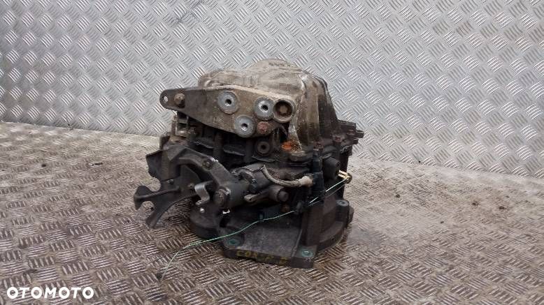 SKRZYNIA BIEGÓW MANUAL OPEL CORSA D - 6